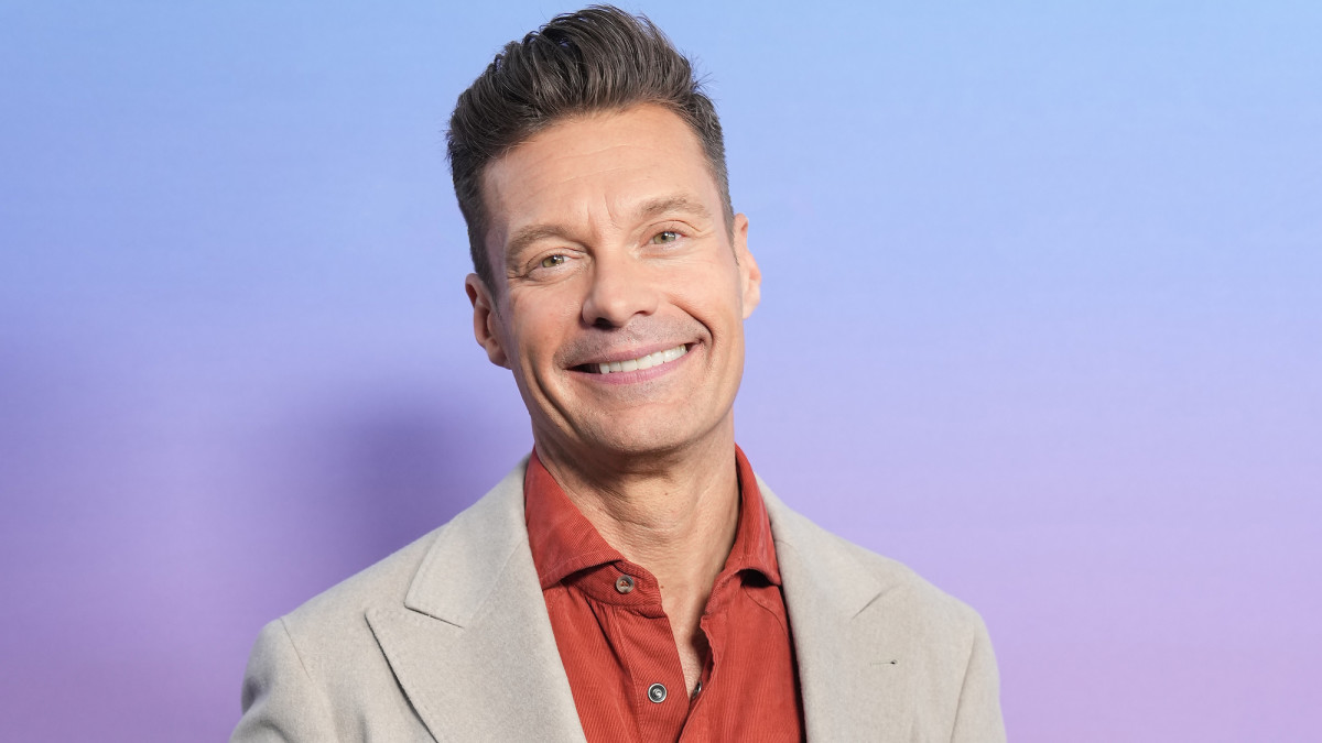 The Public Persona of Ryan Seacrest: Exploring His Personal Journey and Impact